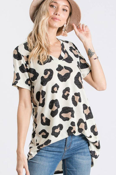 The Lyn Leopard Print Tee Curvy